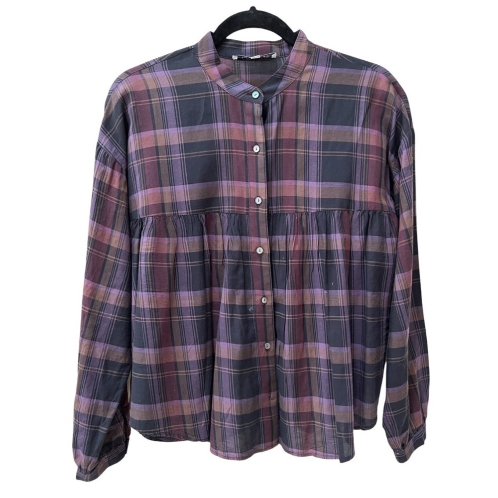 Elizabeth and Janes purple/black plaid shirt size small
